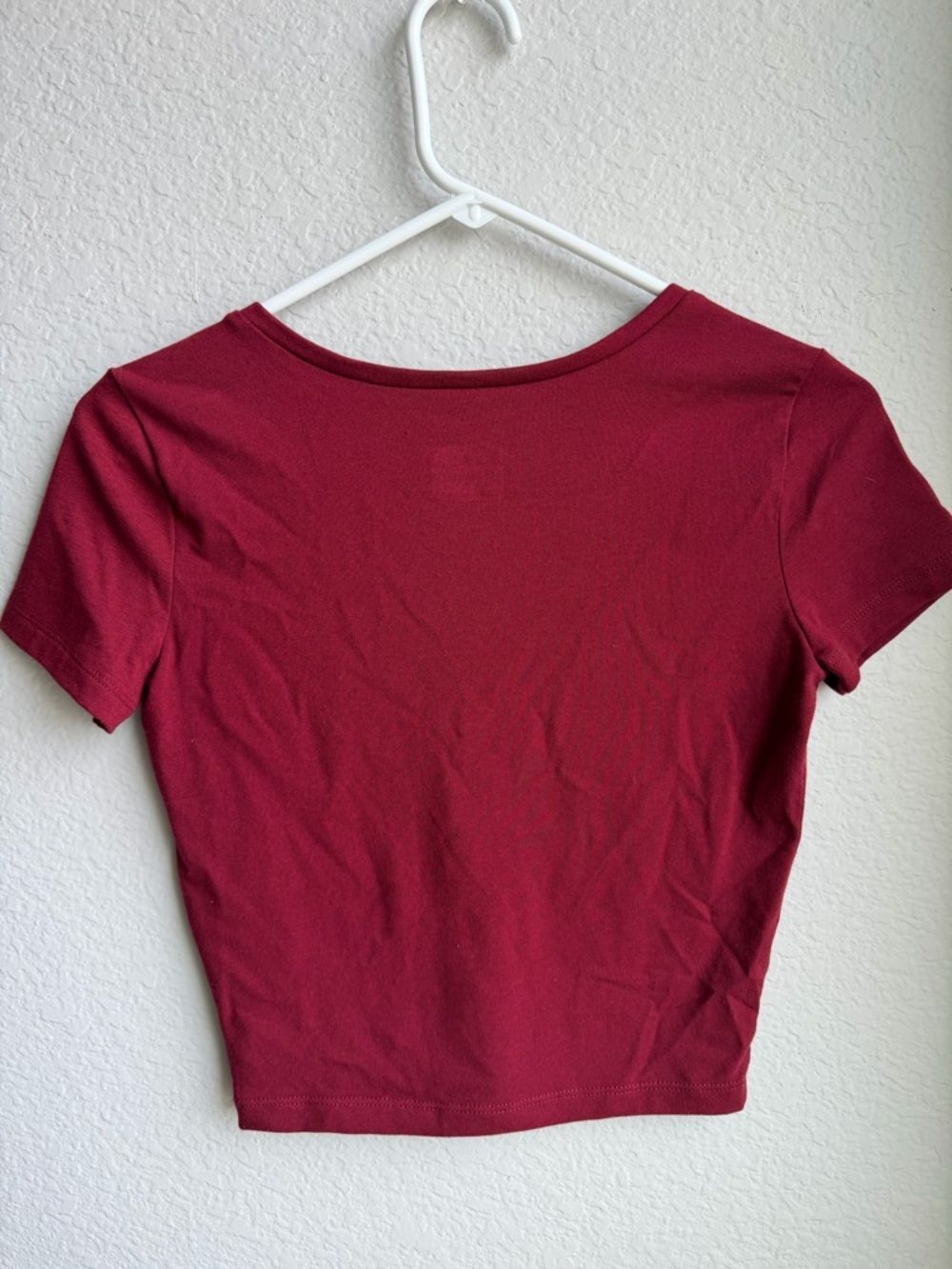 wild fable Burgundy V-Neck Short Sleeve Crop Top - Picture 2 of 3